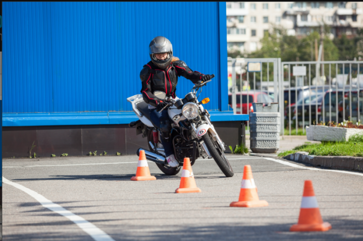 Permis moto, Valence